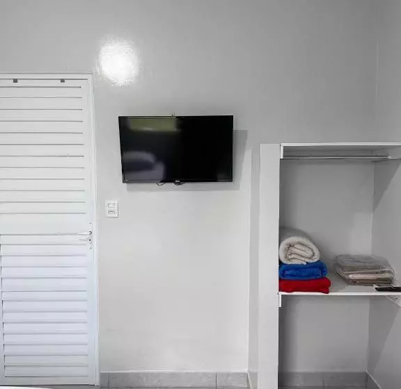 Retkeilymaja Spot Hotel E Pousada