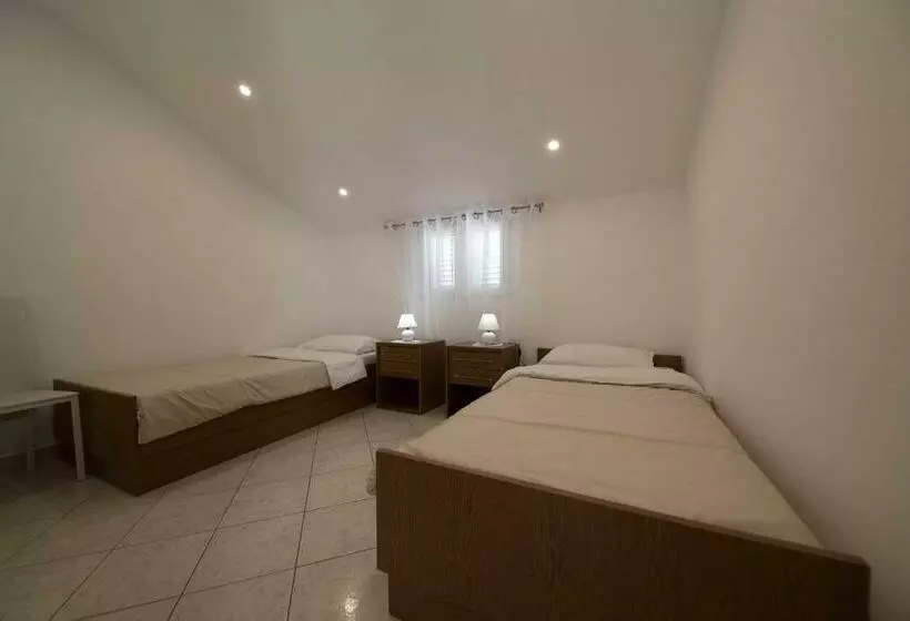 Apartments Baretić