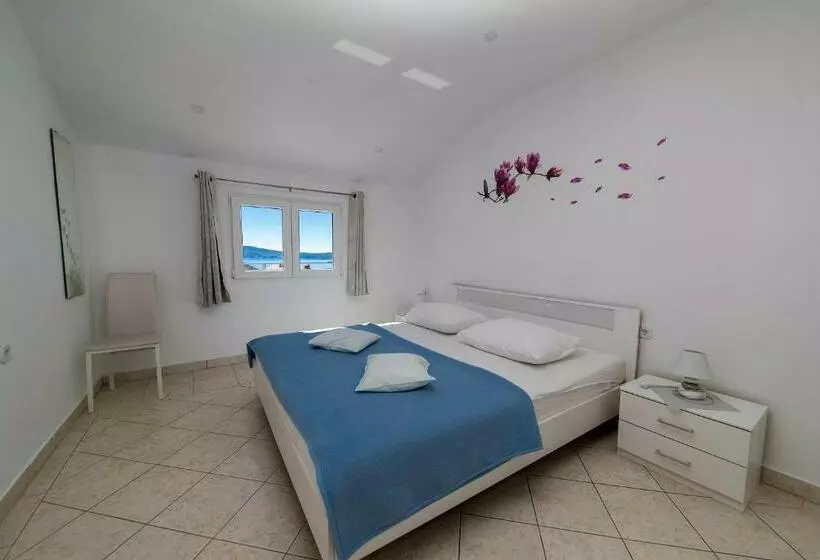 Apartments Baretić