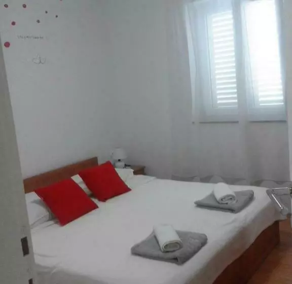 Apartments Baretić