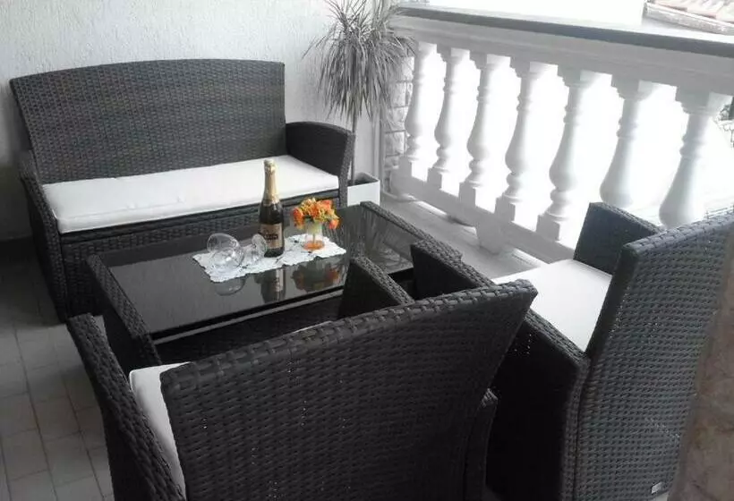 Apartments Baretić