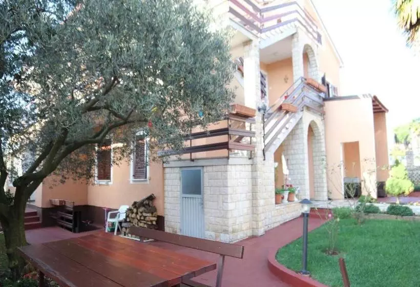 Apartments Nerina