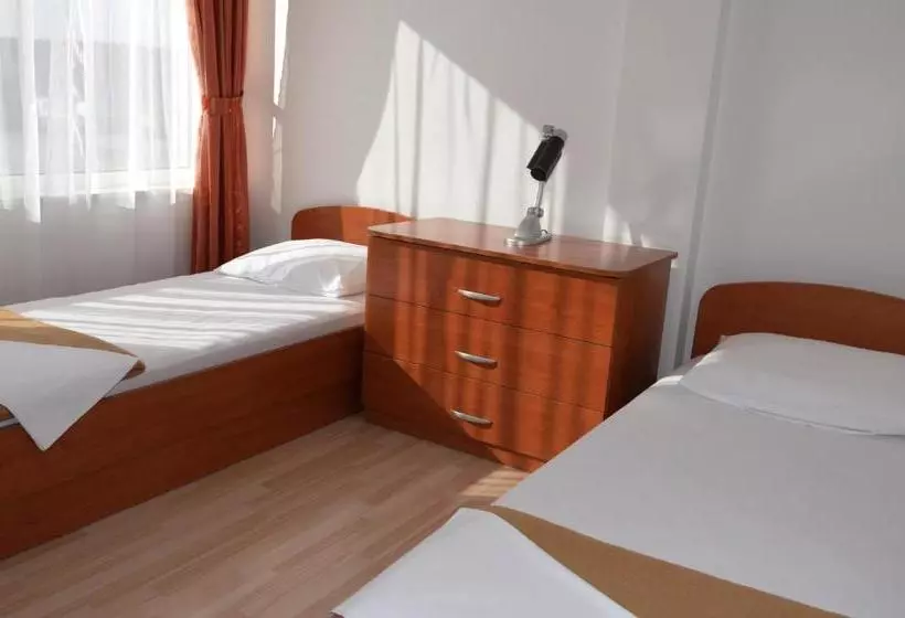 Apartments Pirovcanka