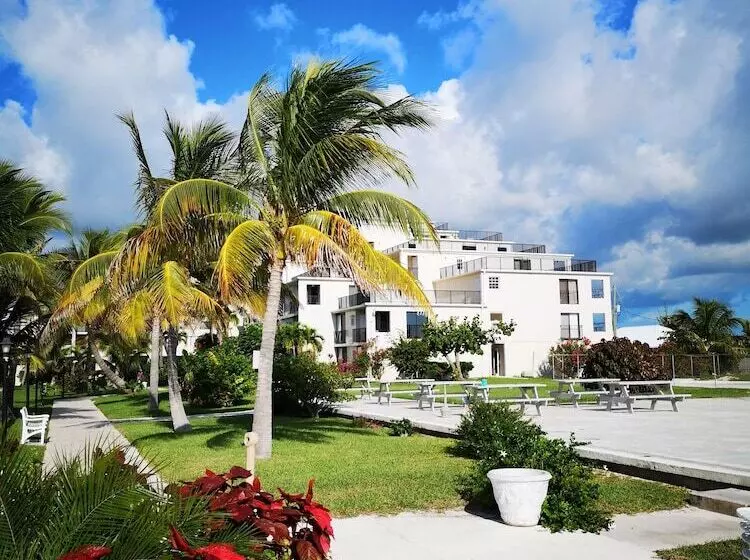 Coral Beach Hotel And Condominiums