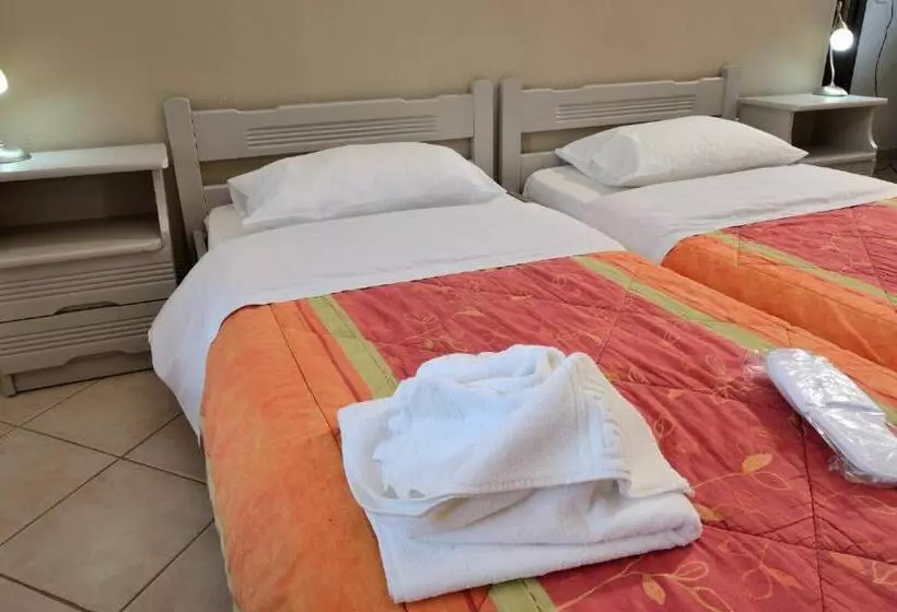 Hotelli Artemis Apartments