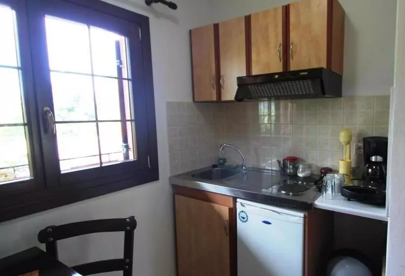 Hotelli Artemis Apartments