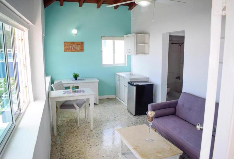 هتل Checkin El Cortecito Beach