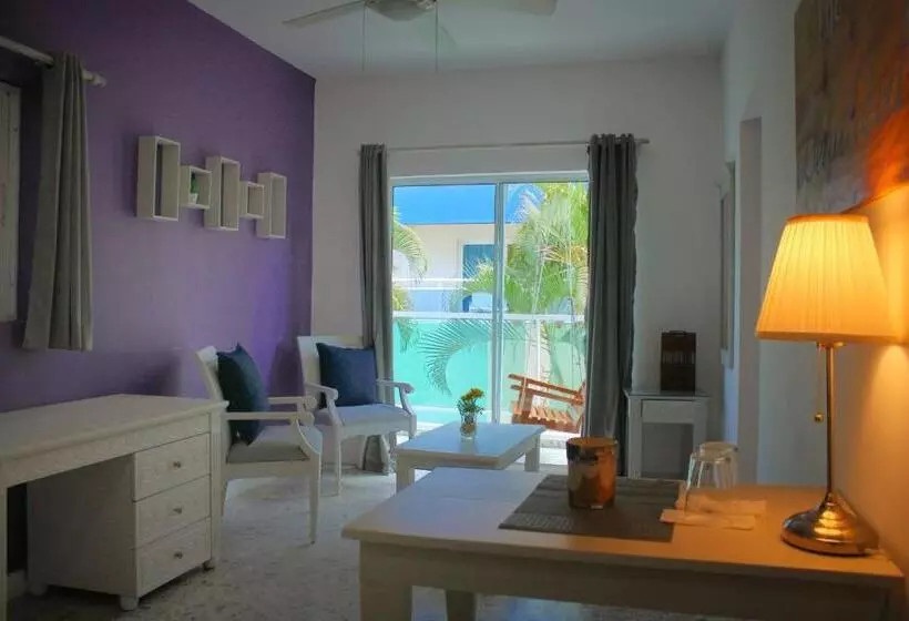 هتل Checkin El Cortecito Beach