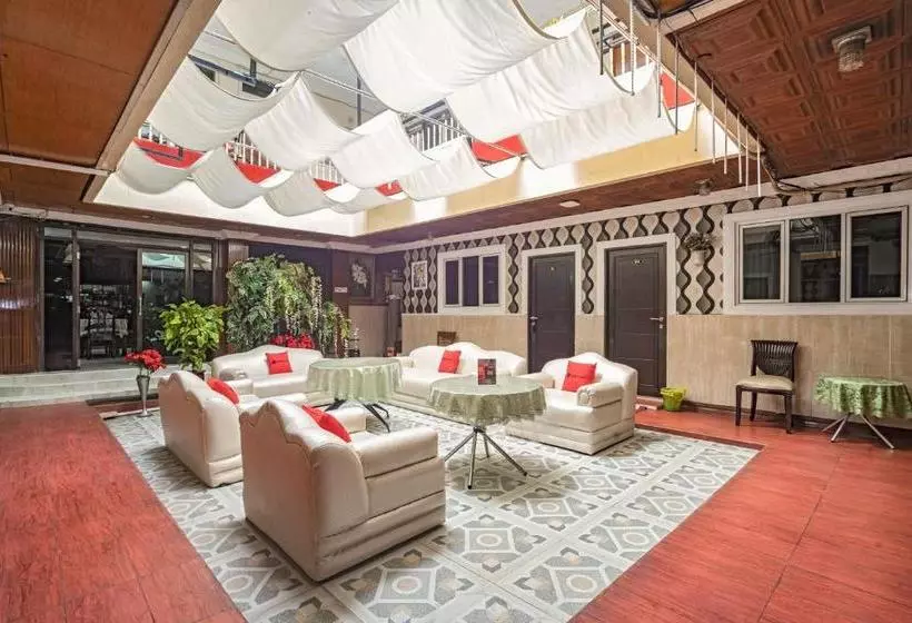 ホテル Reddoorz Near Rs Cikini Jakarta