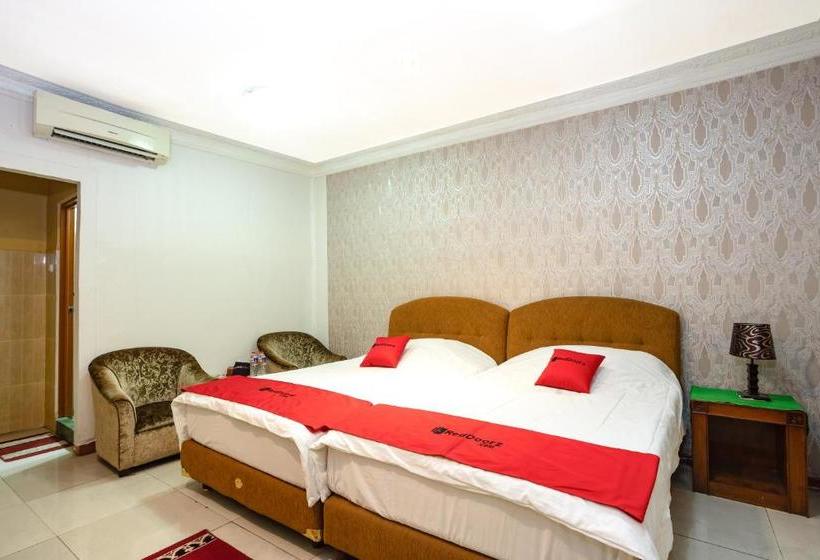 בית מלון כפרי Reddoorz Near Rs Cikini Jakarta