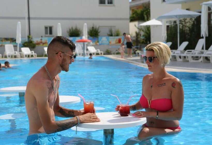 בית מלון כפרי Lakaj 2