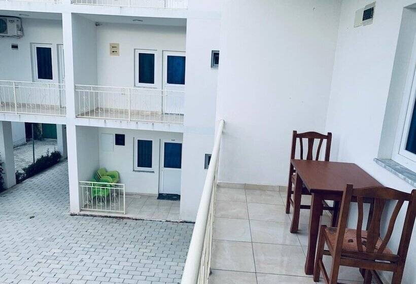 בית מלון כפרי Lakaj 2