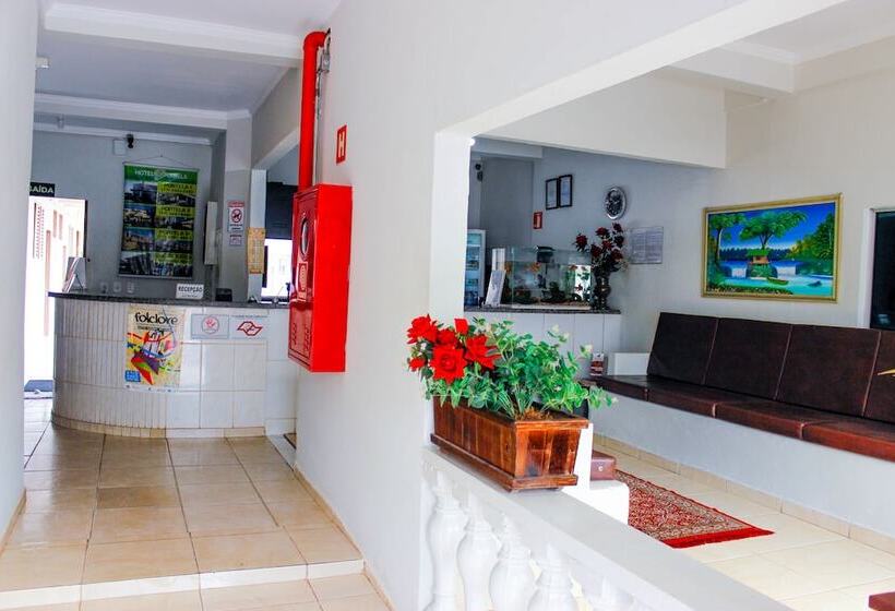 酒店 Portela Ii   Av Principal E A 500m Do Thermas Dos Laranjais