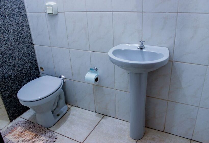 酒店 Portela Ii   Av Principal E A 500m Do Thermas Dos Laranjais