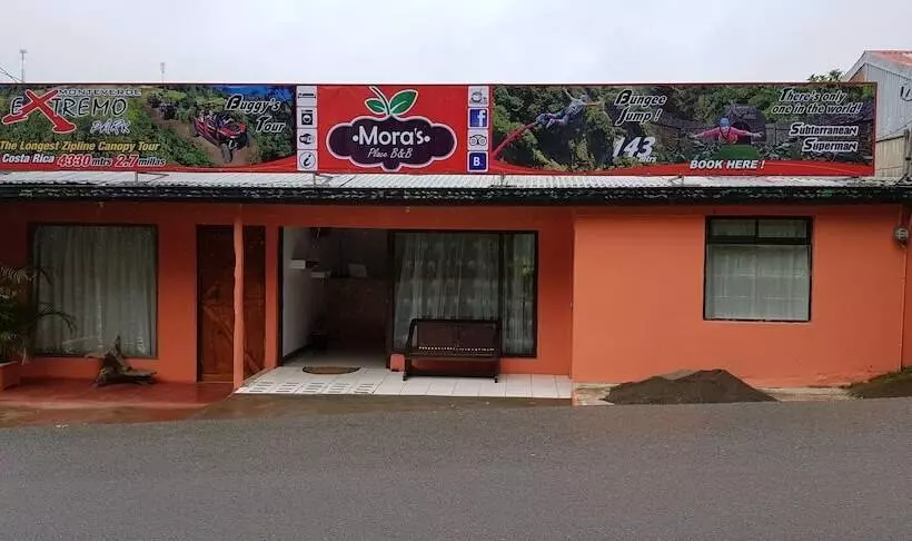 ユースホステル Mora's Place B&b