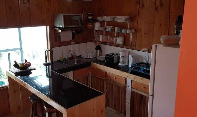 ユースホステル Mora's Place B&b