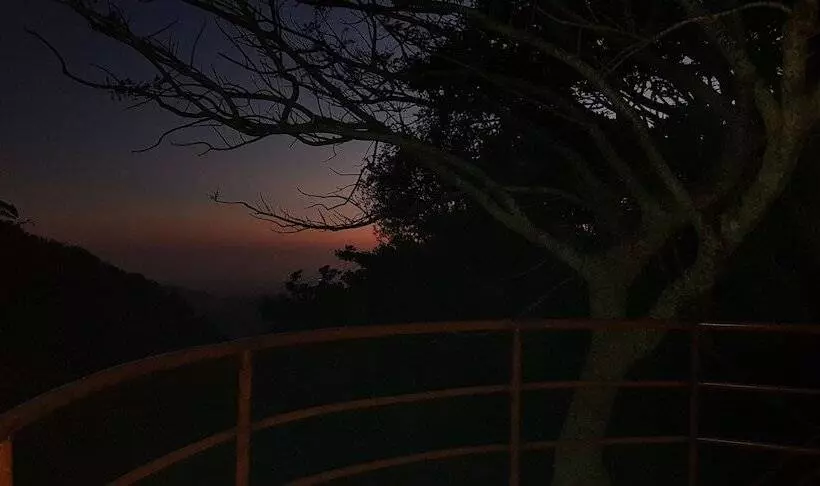 ユースホステル Mora's Place B&b