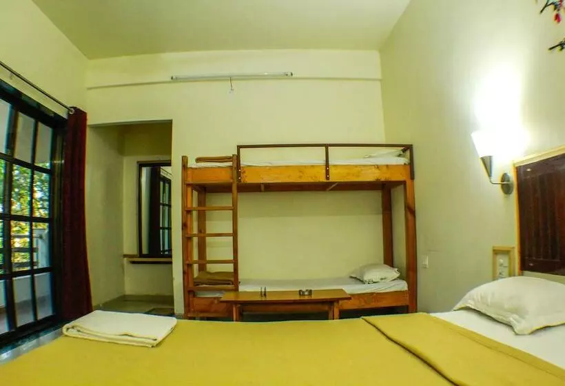 Retkeilymaja Rainwood  Residency