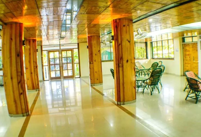 Retkeilymaja Rainwood  Residency