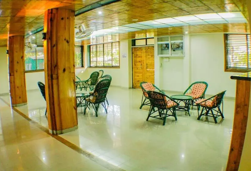 Retkeilymaja Rainwood  Residency