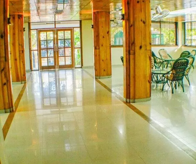 Retkeilymaja Rainwood  Residency