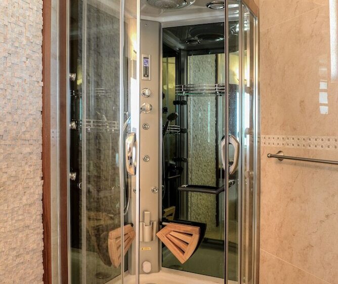 Crystal Sunrise Villa