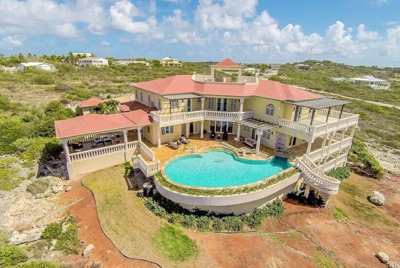 Crystal Sunrise Villa