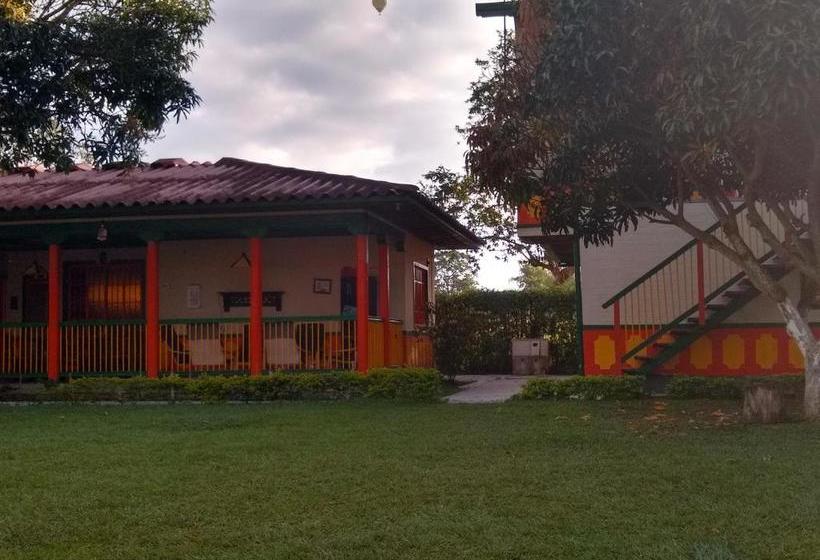 هتل Finca La Chagrita