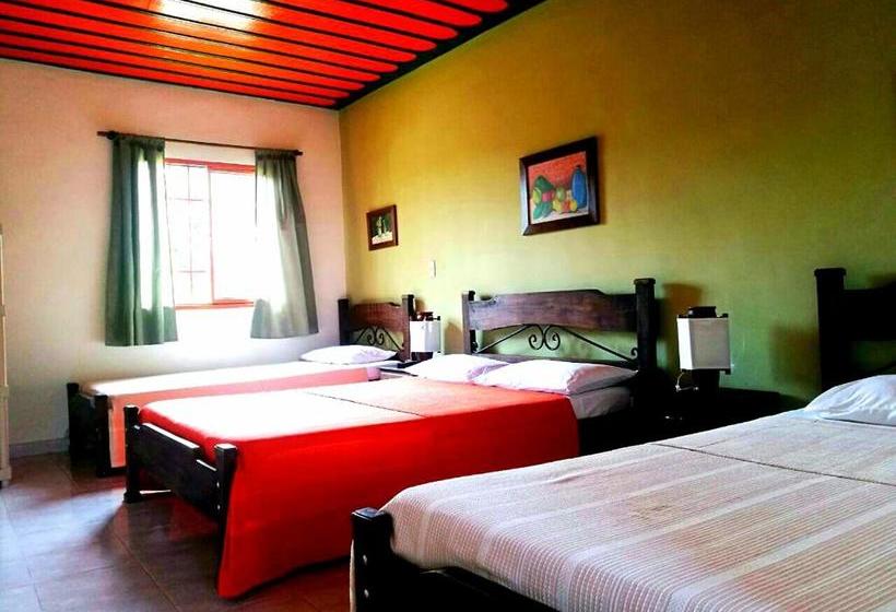 هتل Finca La Chagrita