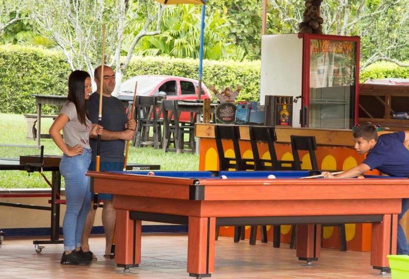 هتل Finca La Chagrita