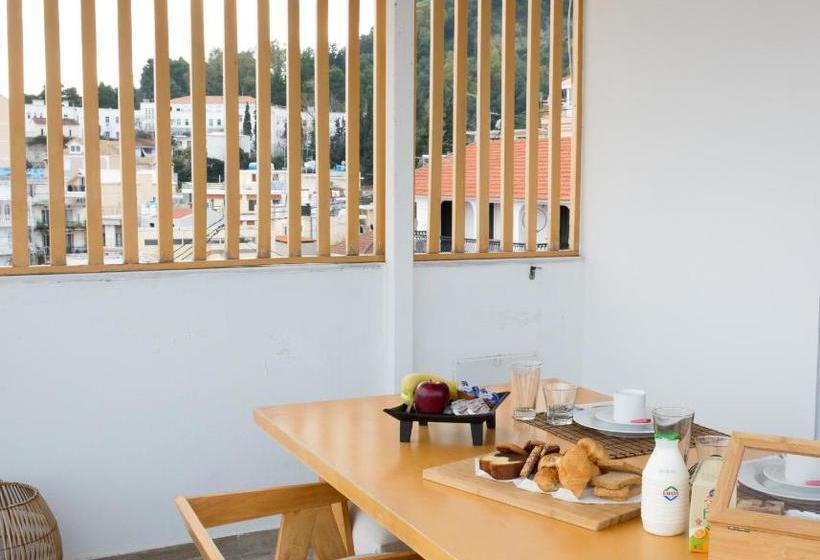 هتل Azante Boutique Suites