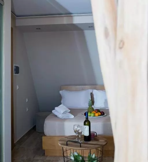 هتل Azante Boutique Suites