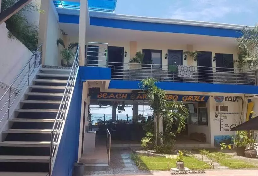 ホテル Mangos Beachfront Resort