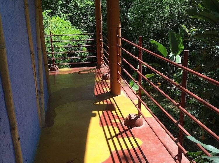 هتل Reserva Natural Atitlan