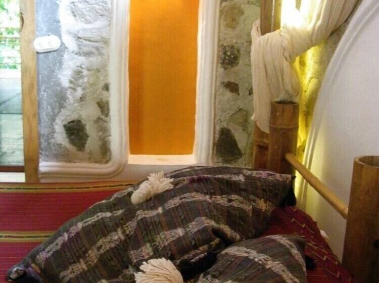 هتل Reserva Natural Atitlan