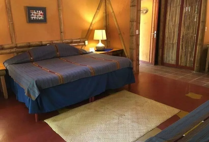 هتل Reserva Natural Atitlan