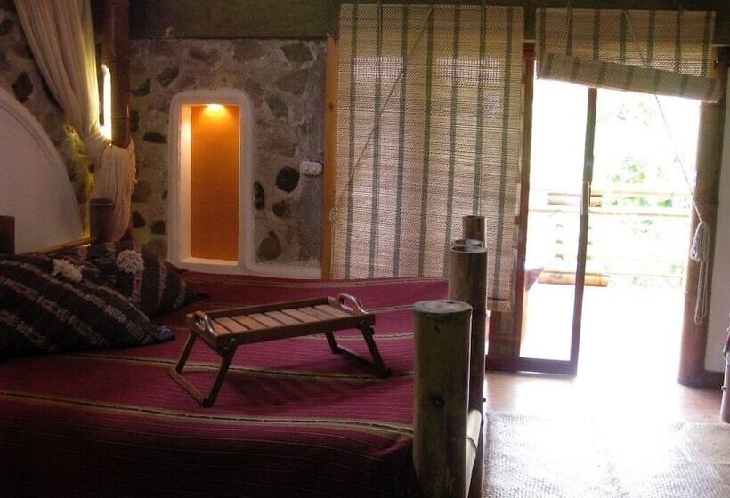 هتل Reserva Natural Atitlan