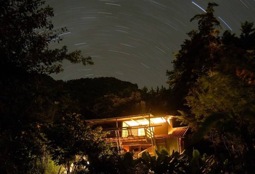 هتل Reserva Natural Atitlan