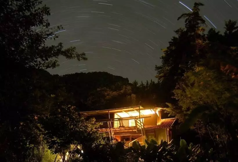 هتل Reserva Natural Atitlan