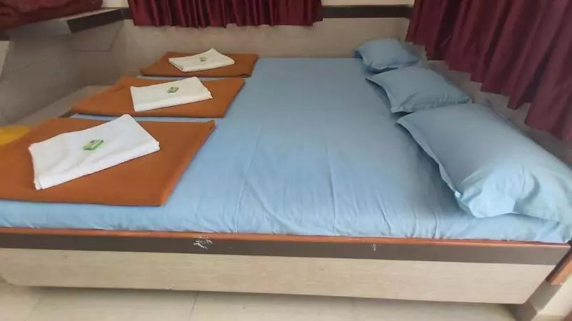 Hotelli Sai Raghunandan Guest House