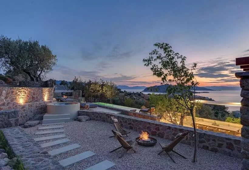 Aelia & Melitta Villas