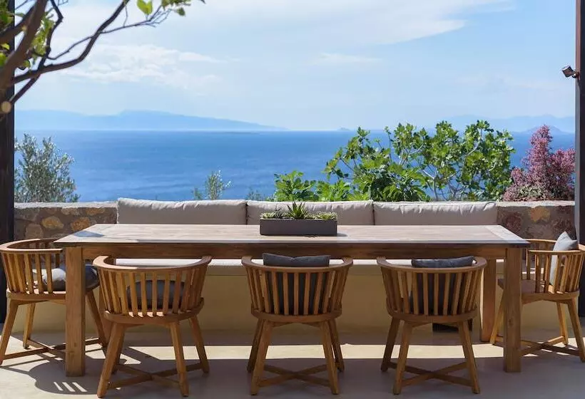 Aelia & Melitta Villas