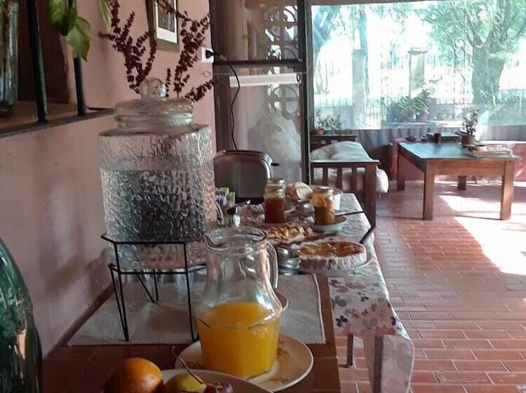 مبيت وإفطار Posada Don Salvador