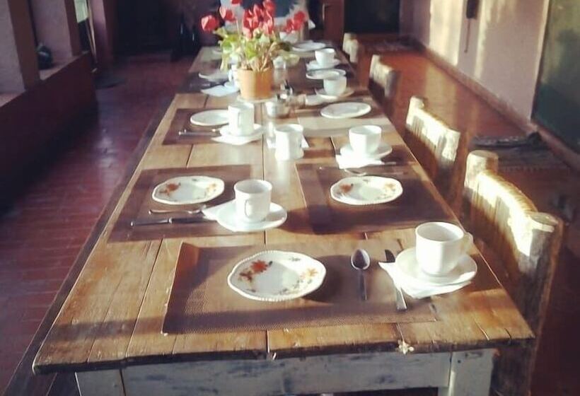 مبيت وإفطار Posada Don Salvador