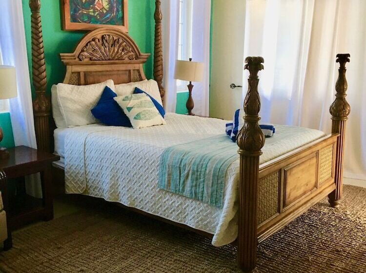 Blue Parrot Beach House