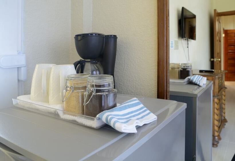 Blue Parrot Beach House