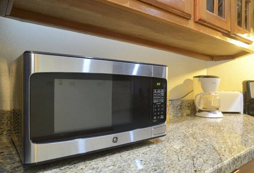 Blue Parrot Beach House