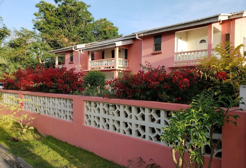 Gentle Breeze Apartments