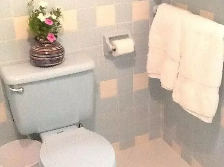 Gentle Breeze Apartments