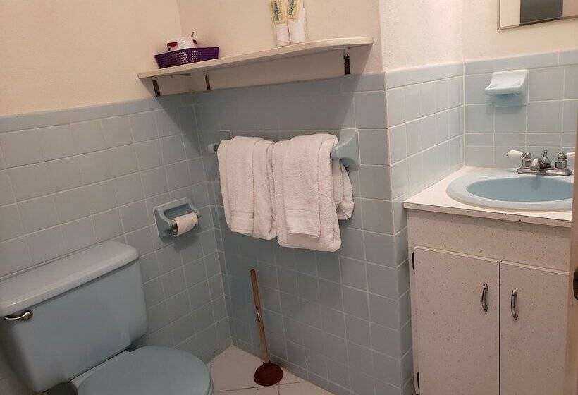 Gentle Breeze Apartments